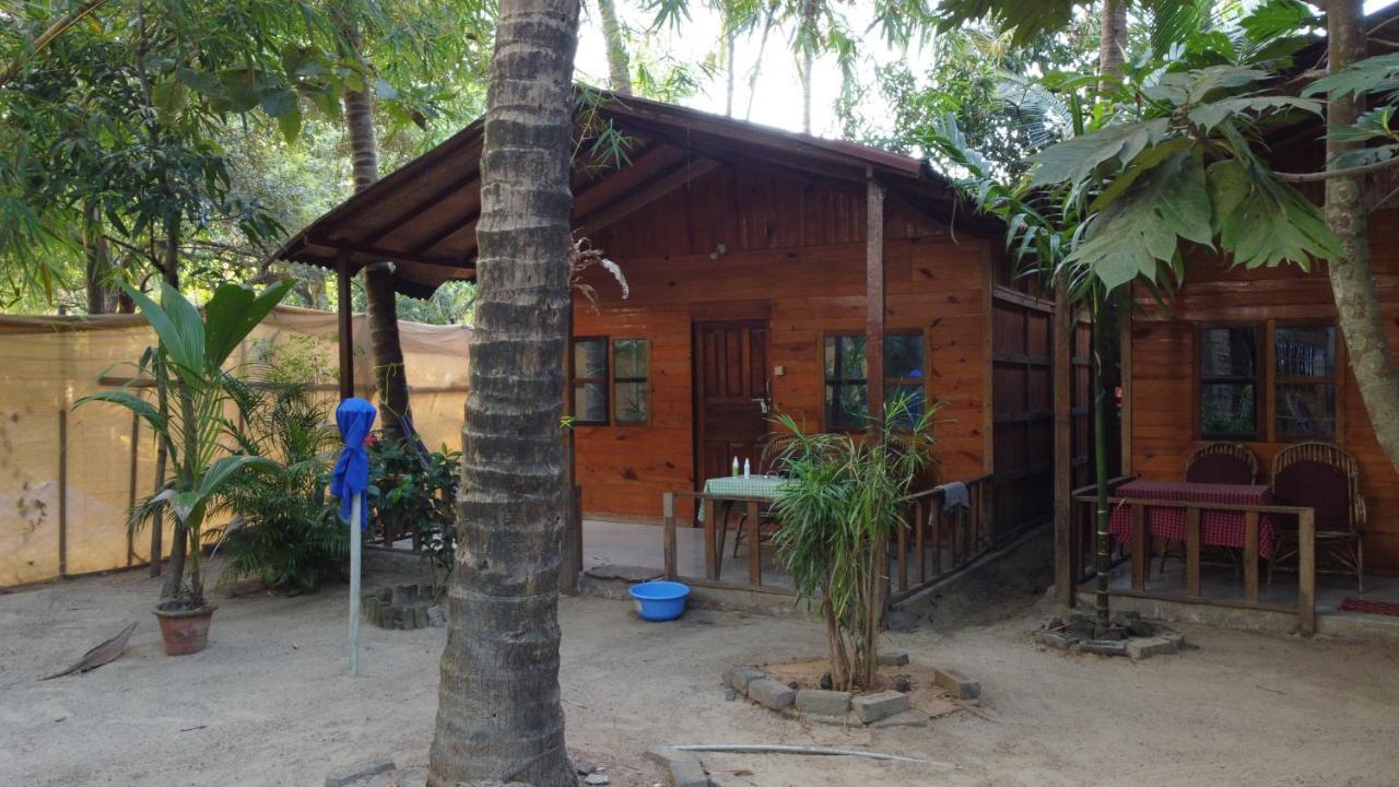 Fernandes Bar And Restaurant Canacona Exterior foto
