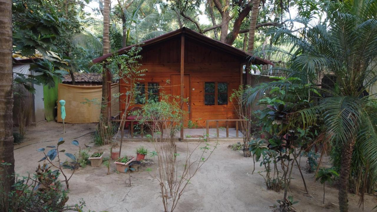 Fernandes Bar And Restaurant Canacona Exterior foto